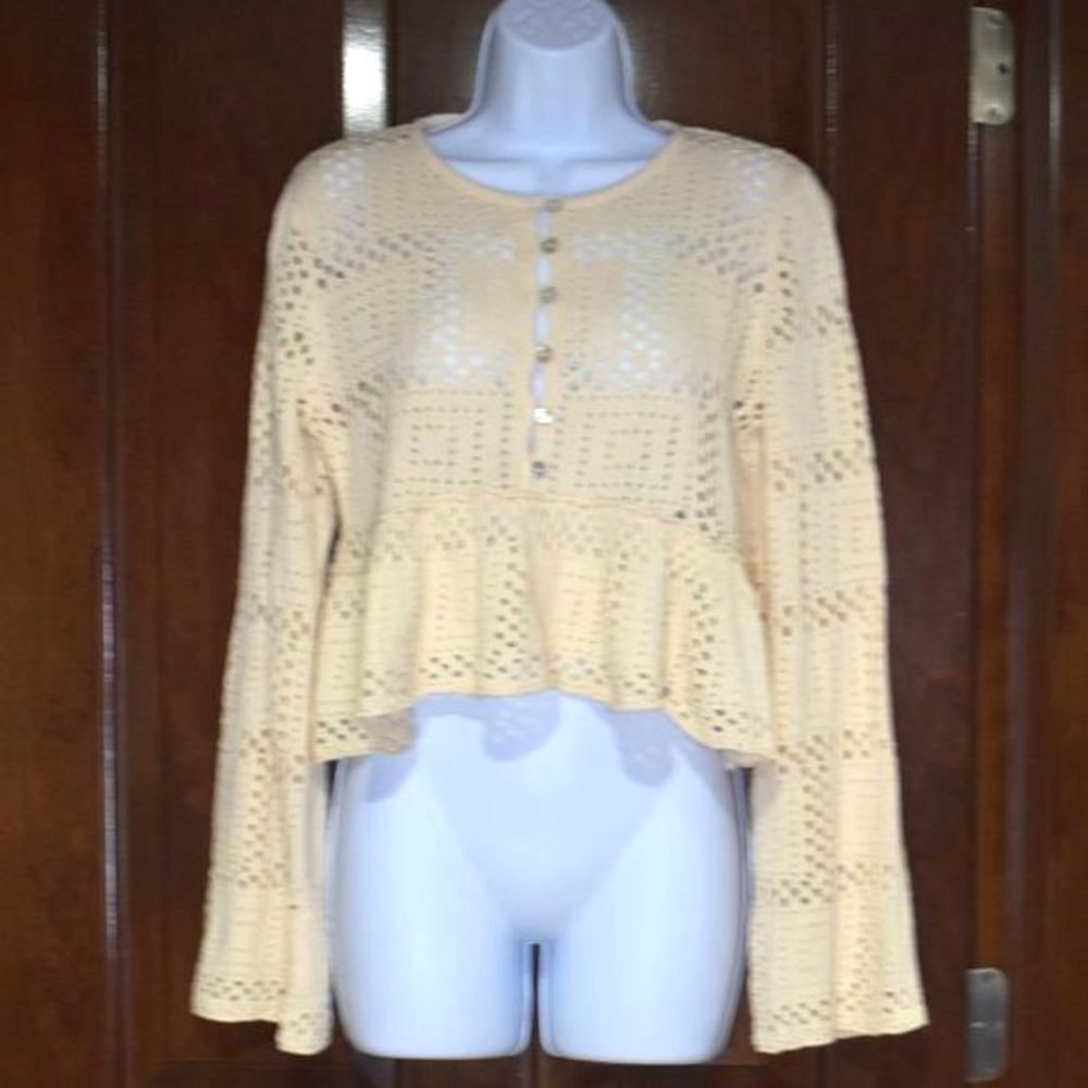Zara Knit Cardigan Sweater Blouse M Cream Ruffle Button Up Flared Sleeve - Picture 3 of 16